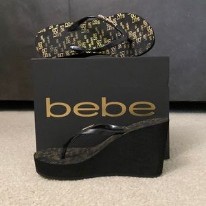 Bebe Evalyn Wedge Thong Sandals Flip Flops size 10